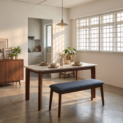 Quavero Dining Table
